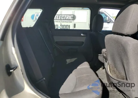 2011 Mercury Mariner из США, поврежденный, VIN 4M2CN8B76BKJ04761